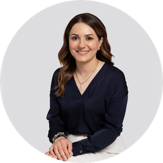 Dr. Lara Samourjian headshot
